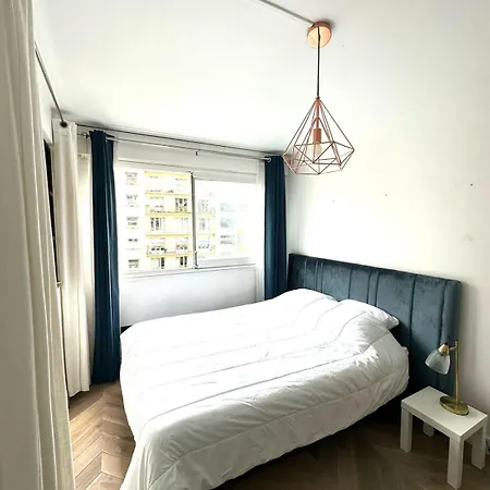 Expo Versailles Apartment